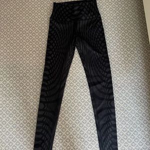 Alo Yoga leggings
